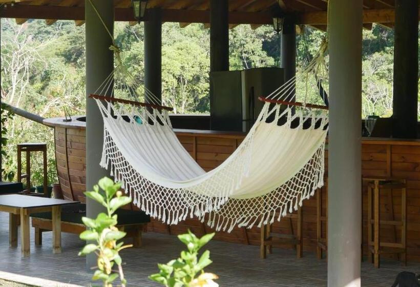 Pension La Perla Negra   Black Pearl Eco Hostel