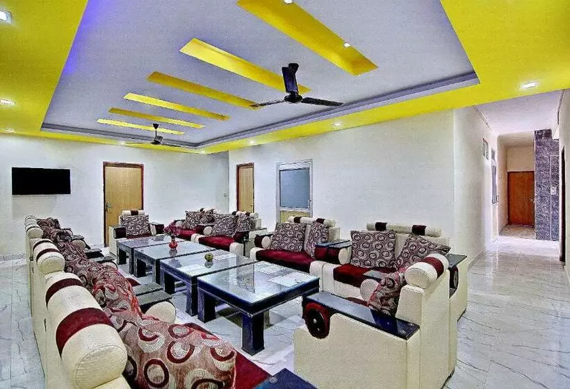 Majatalo Oyo Home 78802 Balaji Bhawan Jhajra
