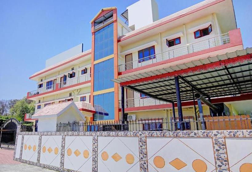 Pensão Oyo Home 78802 Balaji Bhawan Jhajra