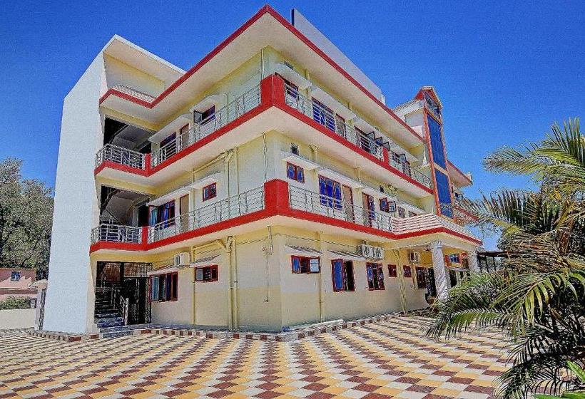 Pensão Oyo Home 78802 Balaji Bhawan Jhajra