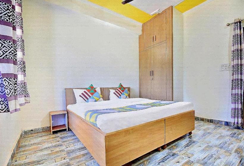 Pensão Oyo Home 78802 Balaji Bhawan Jhajra