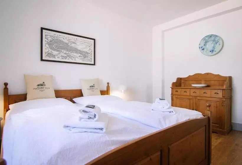 Majatalo Penziónzemianskydvor