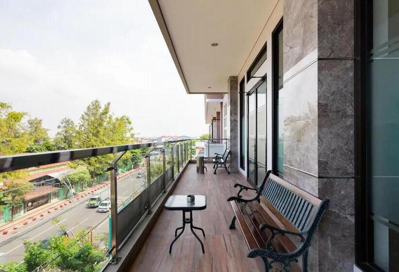 Sans Hotel Rajawali Surabaya By Reddoorz