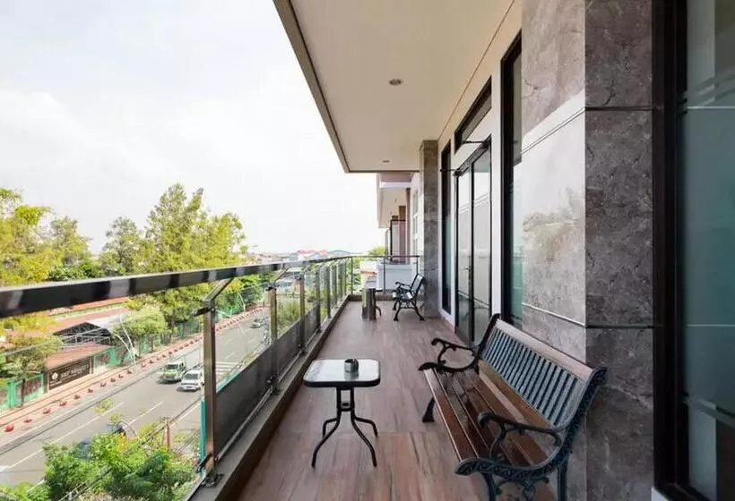 Sans Hotel Rajawali Surabaya By Reddoorz