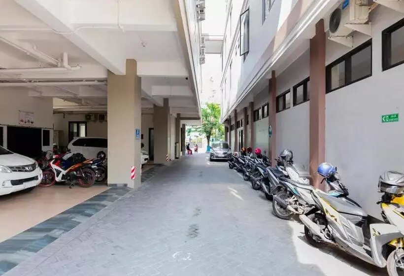 Sans Hotel Rajawali Surabaya By Reddoorz