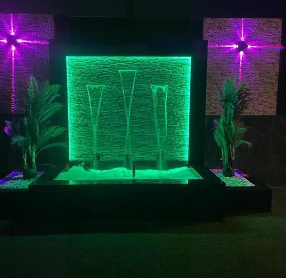 منتجع قرية الريف الفندقية