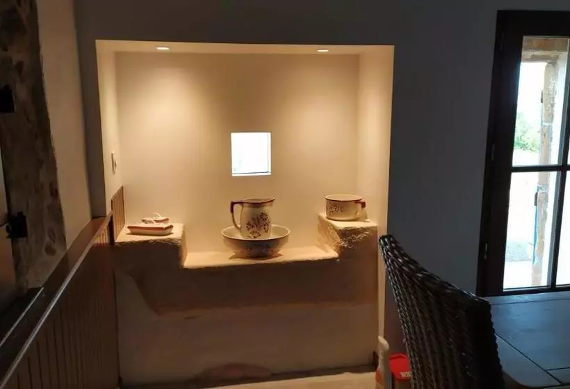 Aamiaismajoitus (B&B) La Grange De Champagnac