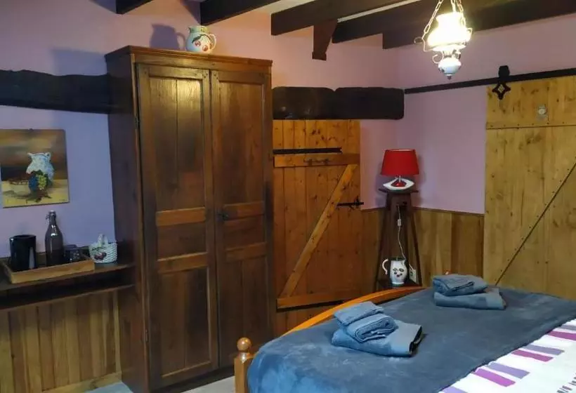 Aamiaismajoitus (B&B) La Grange De Champagnac