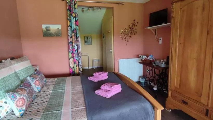 Aamiaismajoitus (B&B) La Grange De Champagnac