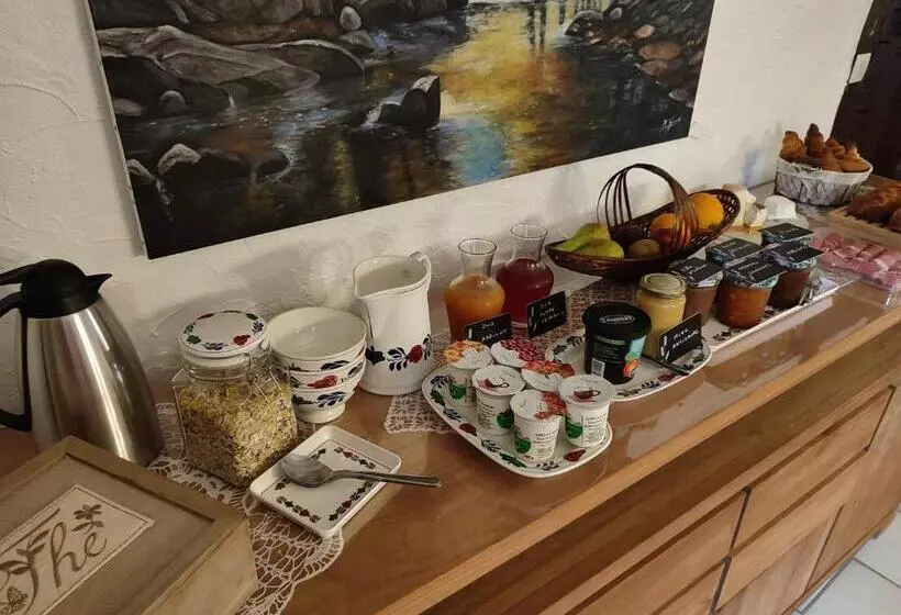 Aamiaismajoitus (B&B) La Grange De Champagnac