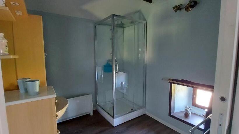 مبيت وإفطار La Grange De Champagnac