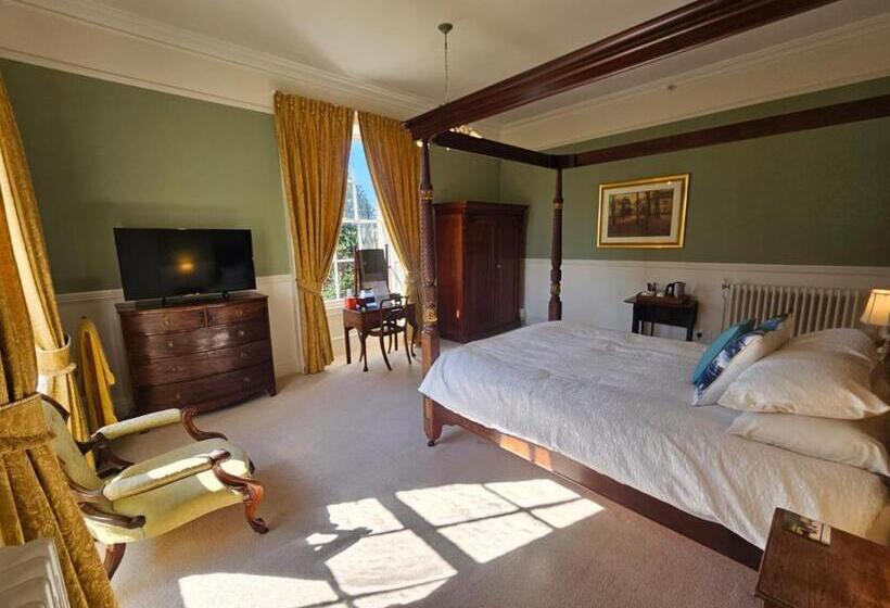 Bed and Breakfast Sloley Hall