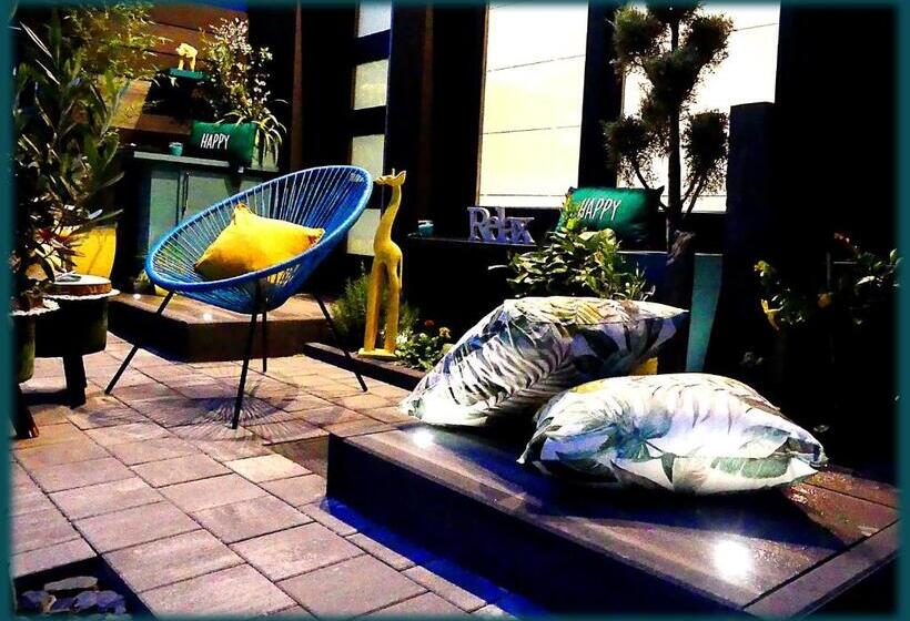 צימר The Lodge A Part