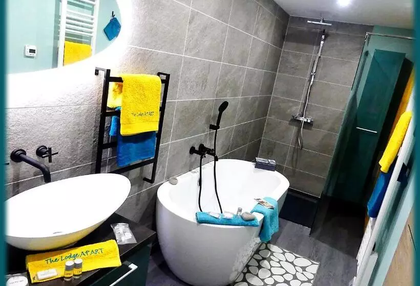 Bed and Breakfast The Lodge A Part