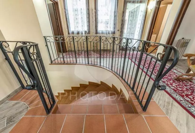 Aamiaismajoitus (B&B) Villa Paselli