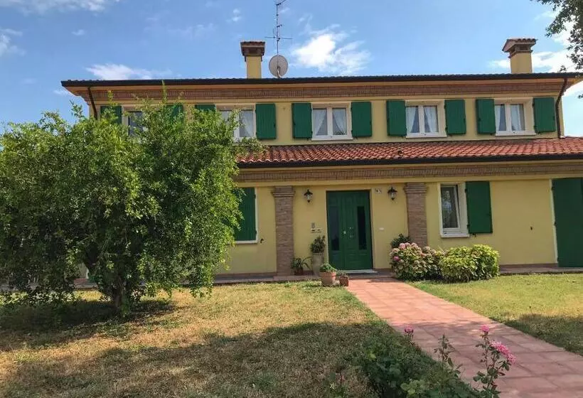 ホテル Podere Baratta Agriturismo E Cantina