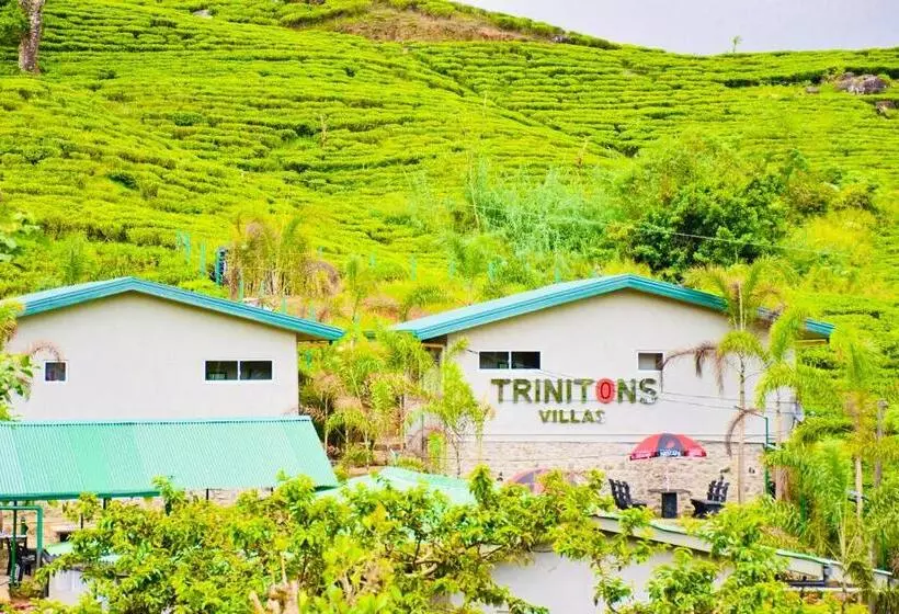 ホテル Trinitons River Side Villas