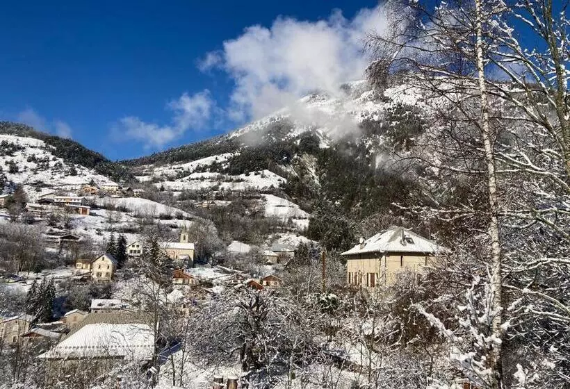 ペンション Au Diapason Chambres D Hôtes Montagne