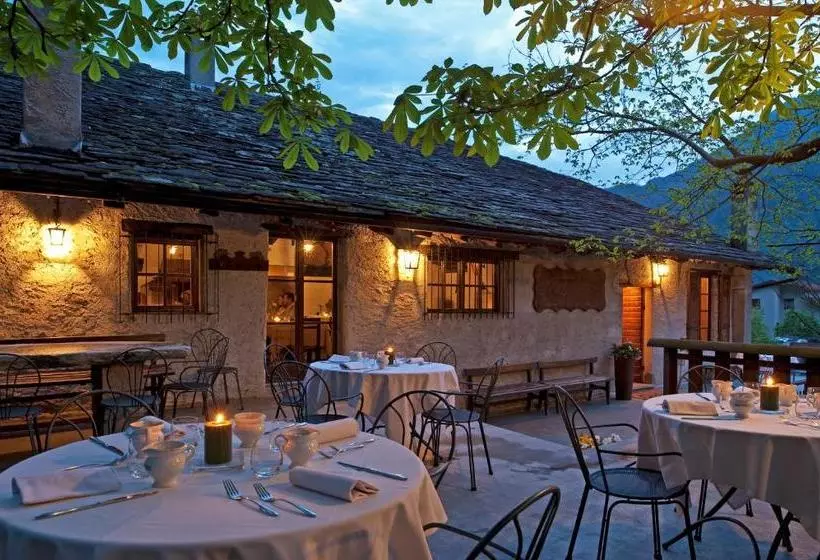 Majatalo Foresteria Crotasc