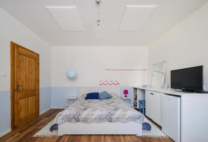 פנסיון Pipacs és Tulipán Vendégház