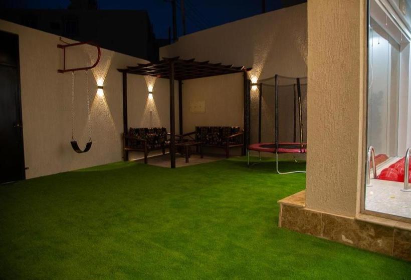 リゾートホテル شاليهات فلورنيسا الطائف