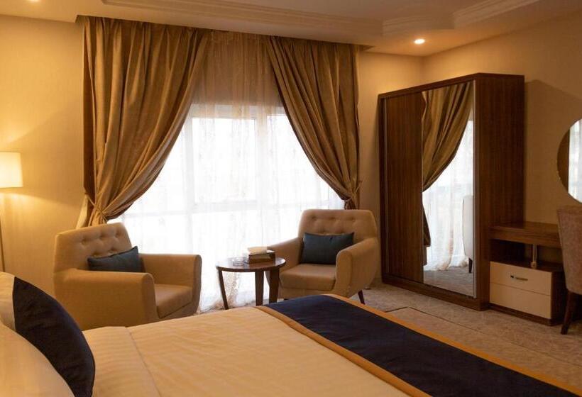 The Palaces Hotel Suites   Wadeen