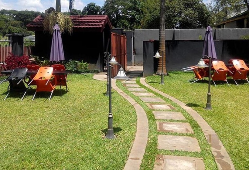 تختخواب و صبحانه Rosewood Lodge