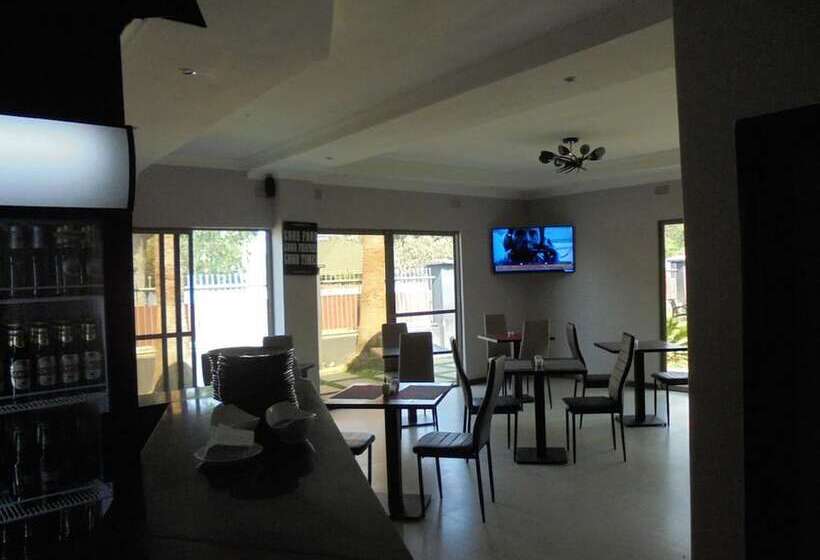 تختخواب و صبحانه Rosewood Lodge