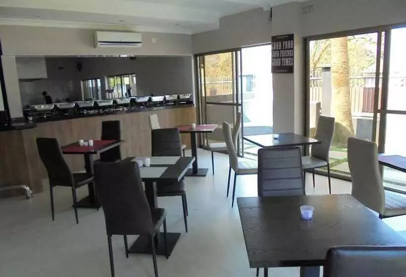 تختخواب و صبحانه Rosewood Lodge