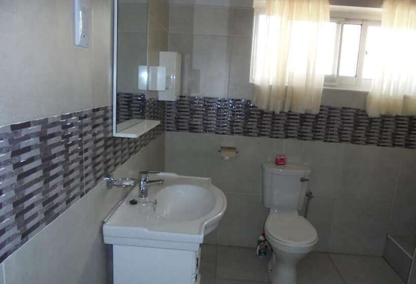 تختخواب و صبحانه Rosewood Lodge