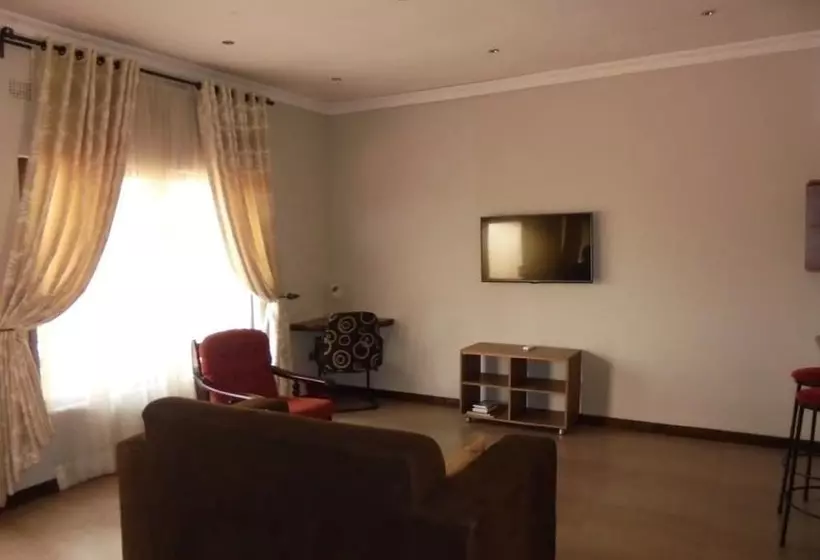 تختخواب و صبحانه Rosewood Lodge