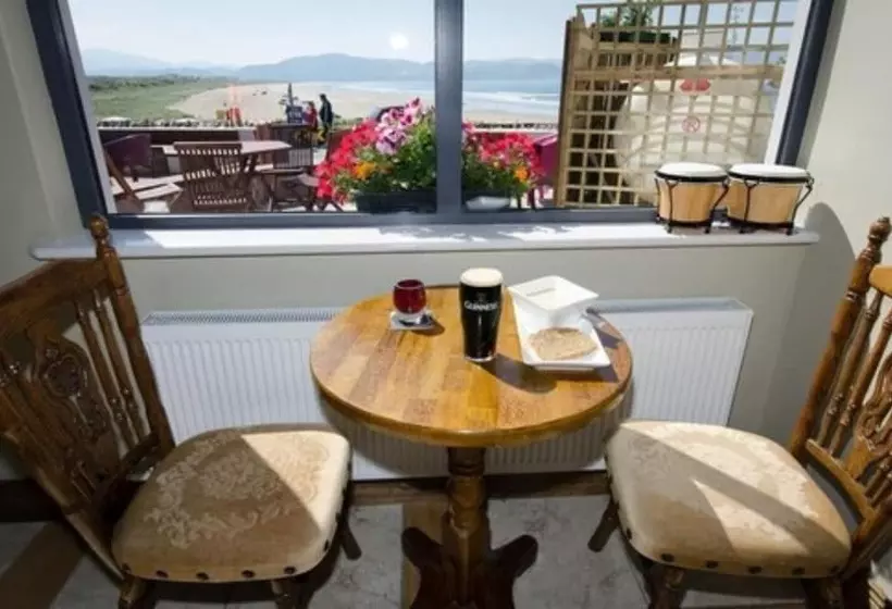 Hostelli The Seafront At Inch Beach