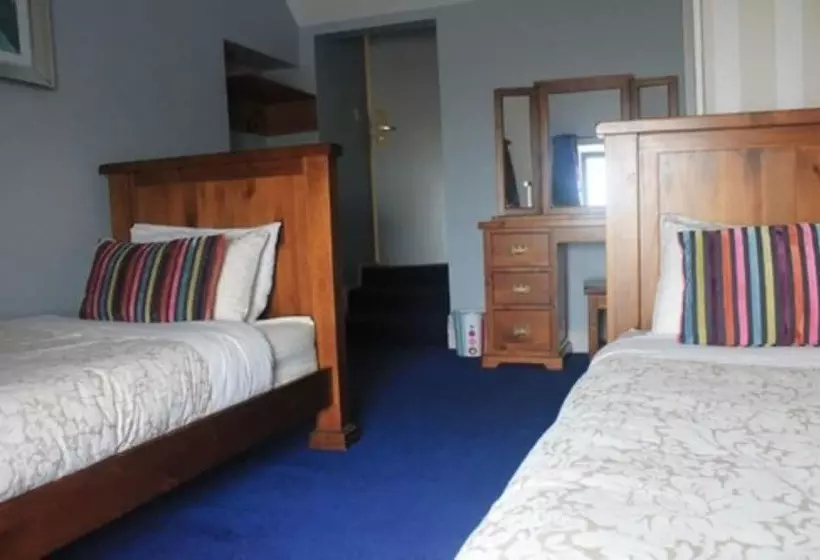 Hostelli The Seafront At Inch Beach