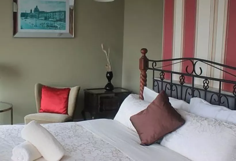 Hostelli The Seafront At Inch Beach