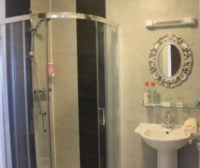 Hostelli The Seafront At Inch Beach