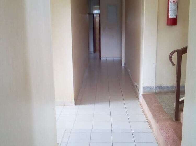 هتل Eldoret Adventist Guest House