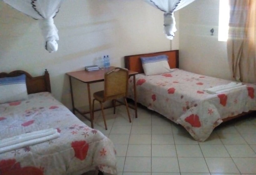 هتل Eldoret Adventist Guest House