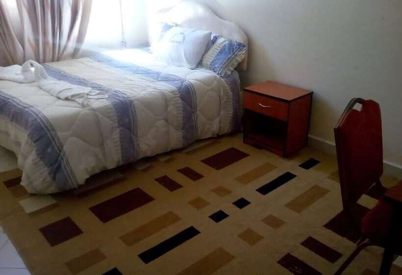 هتل Eldoret Adventist Guest House