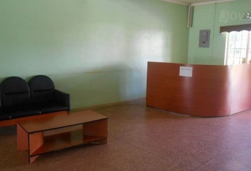 هتل Eldoret Adventist Guest House