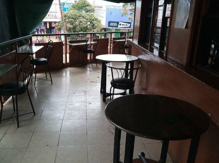 هتل Green Oak Restaurant