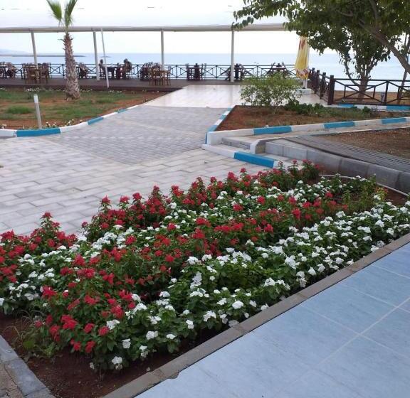 בית מלון כפרי Livana