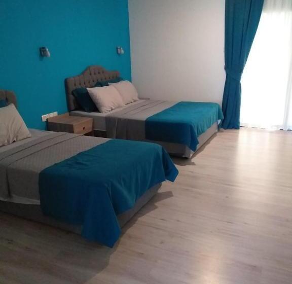 בית מלון כפרי Livana