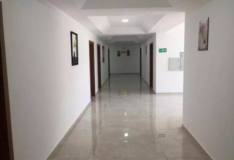 هتل Livana