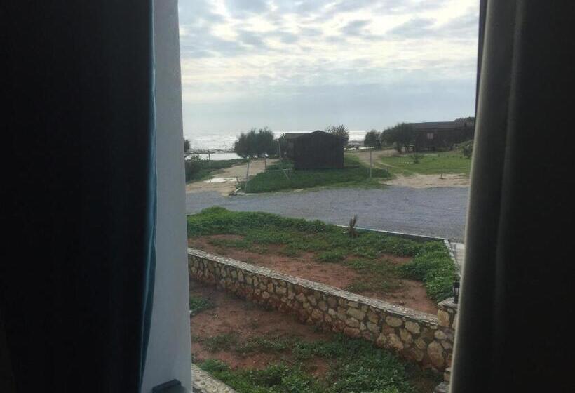 בית מלון כפרי Livana