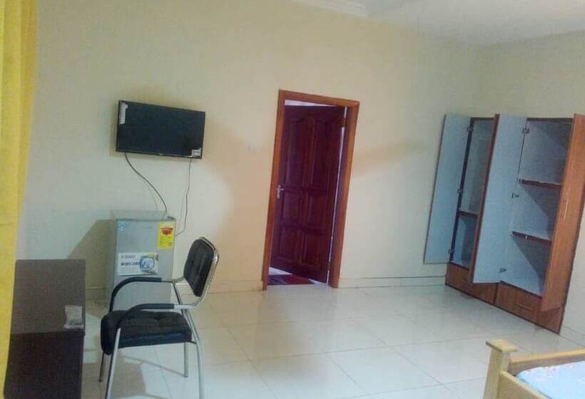 בית מלון כפרי Nyaboa