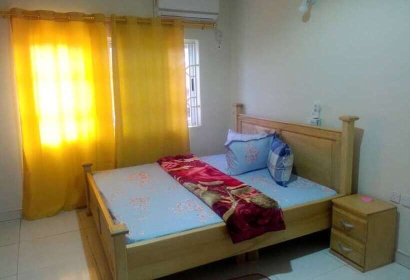 בית מלון כפרי Nyaboa