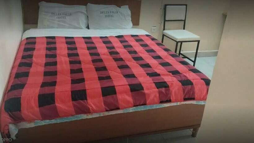 هتل The Delta Falls