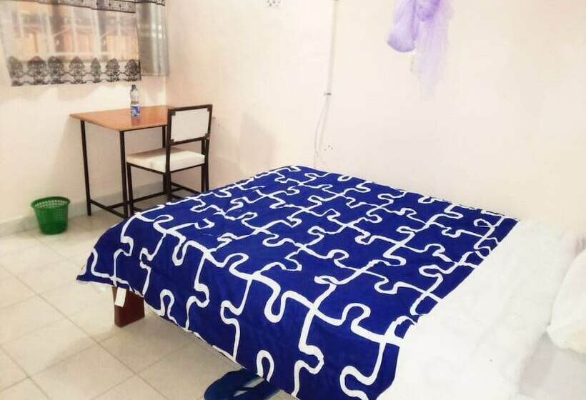 هتل The Delta Falls