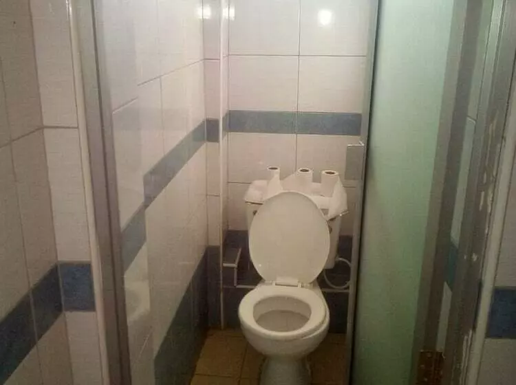 هتل The Delta Falls