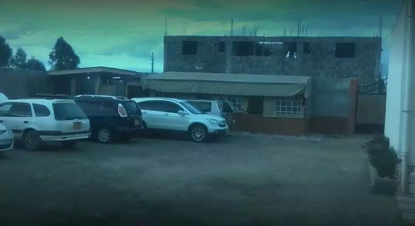 هتل The Delta Falls